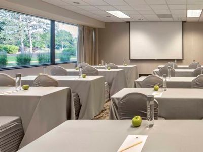 Hotel Doubletree By Hilton Chicago 3*